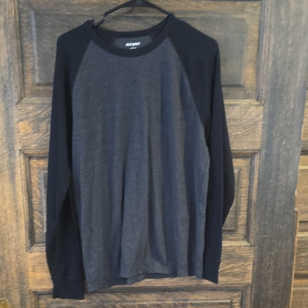 Old Navy Men's Gray and Black Long Sleeve Shirt